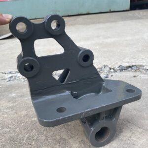 Giá đỡ nhíp trước phía sau VX350 mã WG9525523137