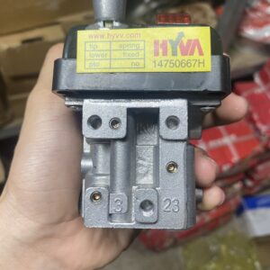 Tay lên ben Hyva (3 lỗ) xe Howo