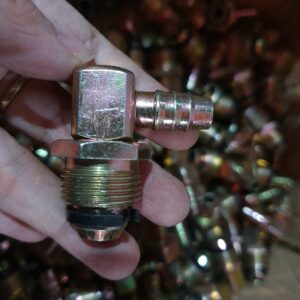 Cút nối bầu phanh
