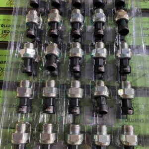 Cảm biến áp suất nhớt SITRAK chân nhỏ mã 0313