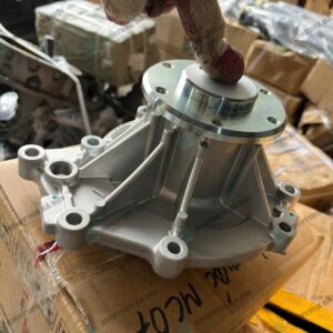 Bơm nước động cơ MC07 - VX350 mã 6700